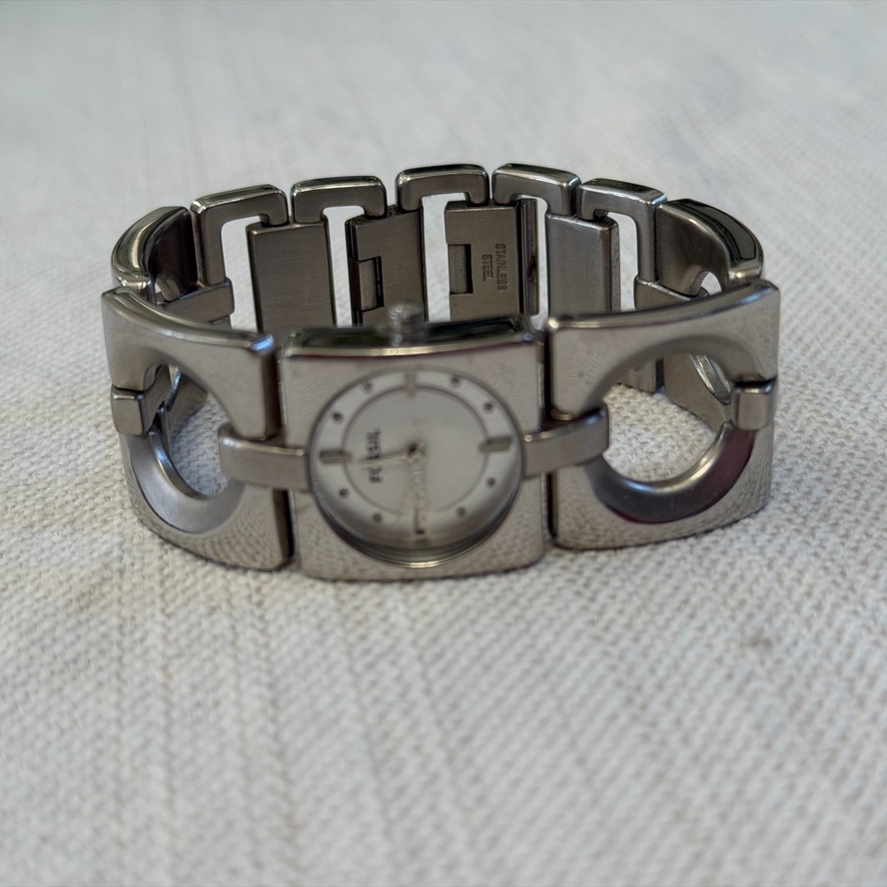 Fossil ES2216 Women’s Stainless Steel Watch